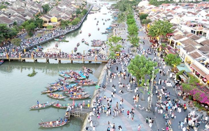Ngành du lịch vui như Tết