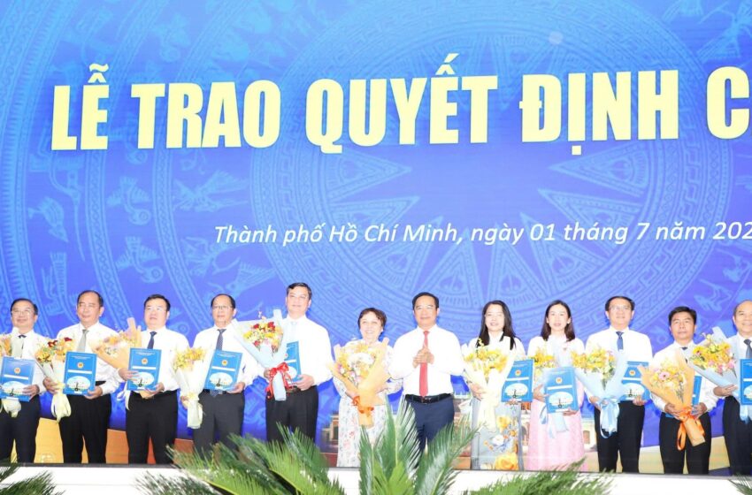  Danh sách 14 giám đốc và 137 phó giám đốc của 15 sở, ngành TP HCM sau hợp nhất