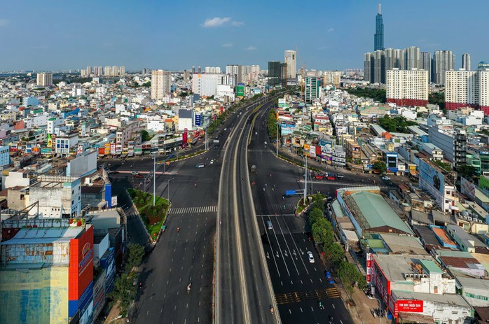  LẮNG NGHE NGƯỜI DÂN HIẾN KẾ: Xây dựng siêu đô thị số