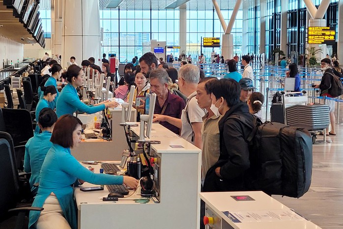  Đi lại dịp lễ 2-9 nóng lên từng ngày