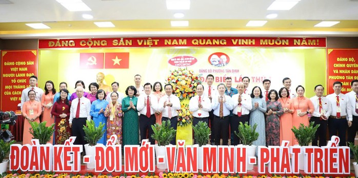  Phát triển bằng nội lực