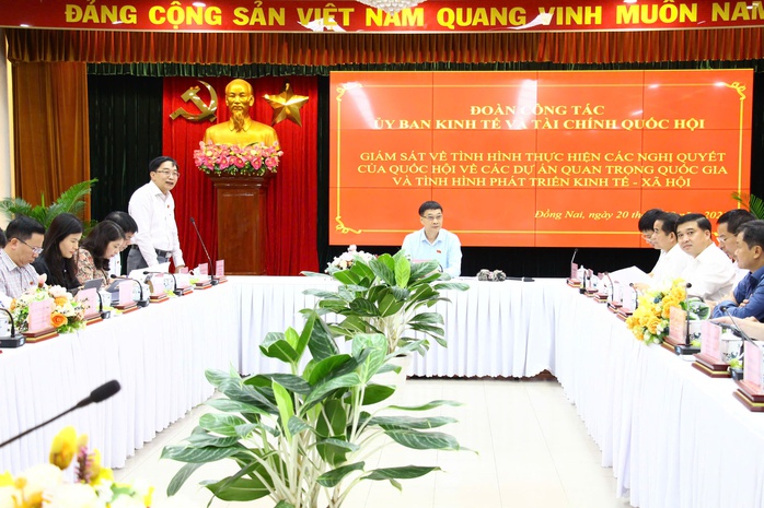  Đồng Nai cần sớm hoàn thiện đường kết nối sân bay Long Thành, tăng tốc giải ngân vốn đầu tư công