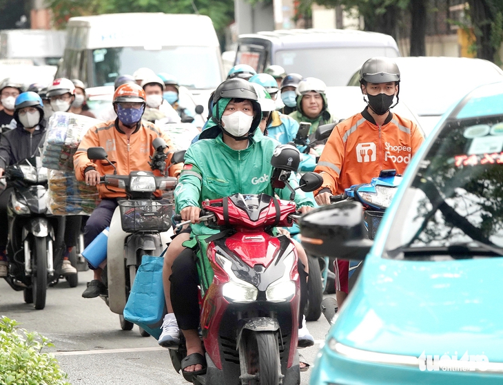  TP.HCM trình đề án chuyển đổi xe xăng sang xe điện cho toàn bộ tài xế xe công nghệ vào tháng 9-2025