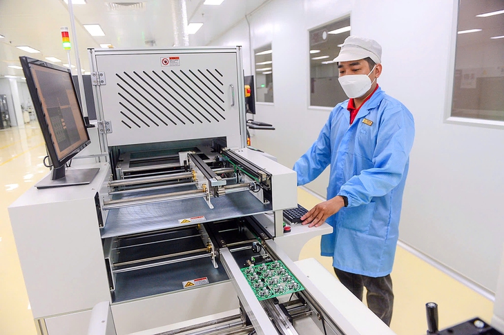  Tái cấu trúc không gian công nghiệp từ hợp nhất ba tỉnh, thành để TP.HCM thay áo mới