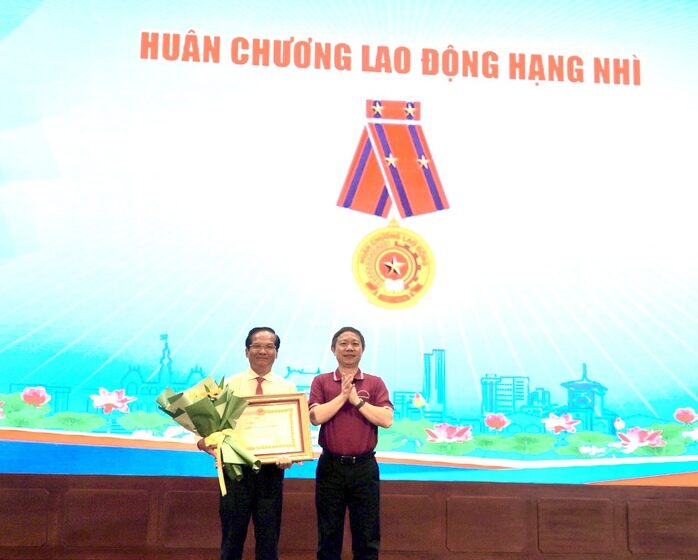 TP HCM: Trao tặng khen thưởng cấp Nhà nước cho nhiều cá nhân, tập thể