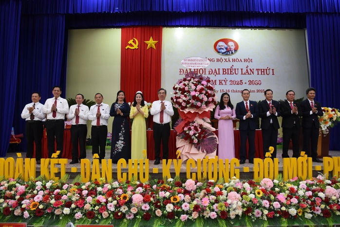  Ra mắt Ban Chấp hành Đảng bộ, Ban Thường vụ Đảng ủy xã Hòa Hội, TP HCM